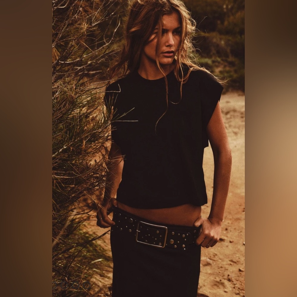 ZARA Black Relaxed Sleeveless Tee
